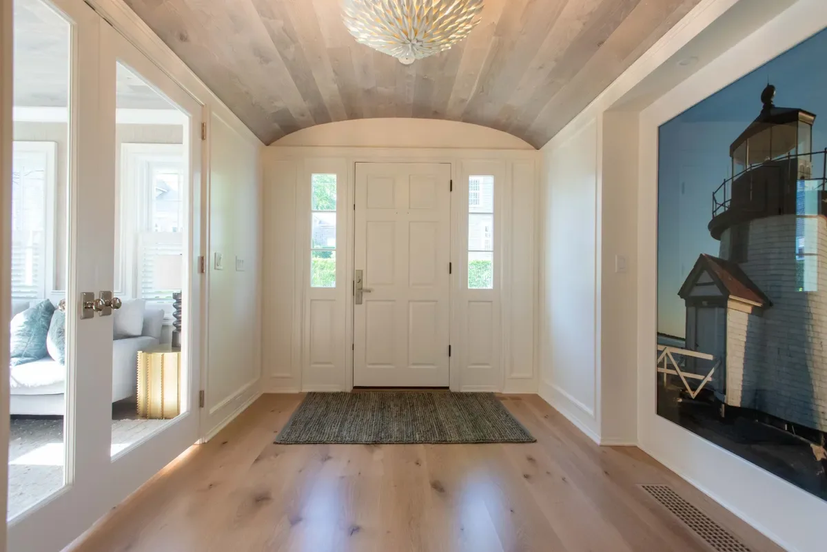 Entry foyer at 20 West Chester Street under its barrel ceiling, looking to the front door