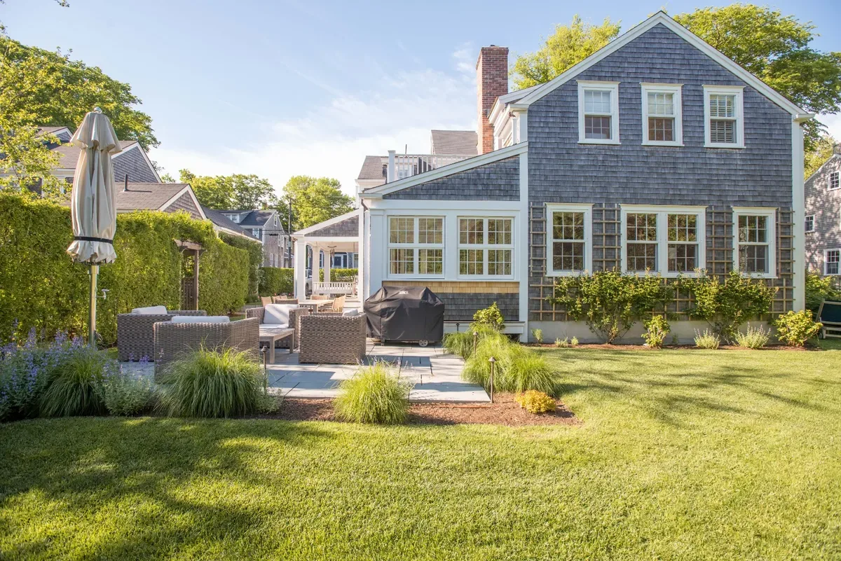 Hedged rear lawn and garden at 20 West Chester Street